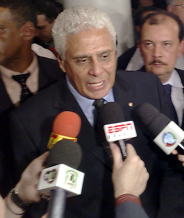 Retrato de Roberto Dinamite